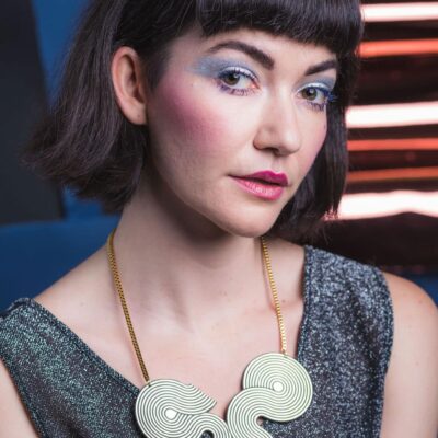 DECO FLEX Disco Curve Necklace